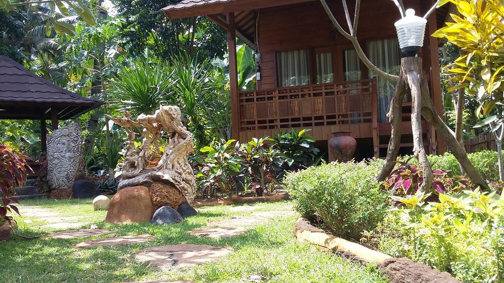 Khoo Villa Senggigi Eksteriør billede
