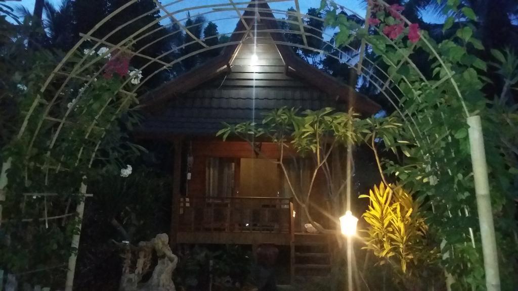 Khoo Villa Senggigi Eksteriør billede